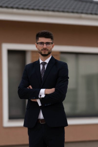 Rareș Claudiu LUNGUȚI